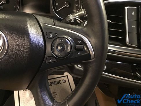Used 2018 Buick Enclave Essence image 50