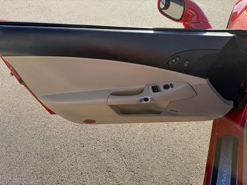 Used 2010 Chevrolet Corvette Grand Sport w/ Preferred Equipment Group image 18