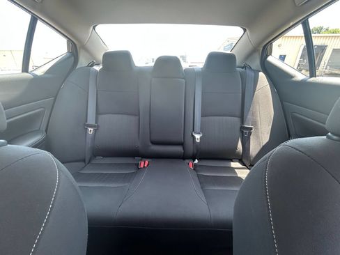 Used 2025 Nissan Altima 2.5 SV FWD image 38
