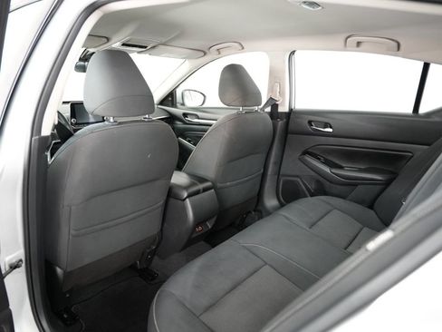 Used 2021 Nissan Altima 2.5 SV FWD image 32