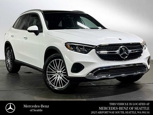 Used 2026 Mercedes-Benz GLC 300 4MATIC image 1
