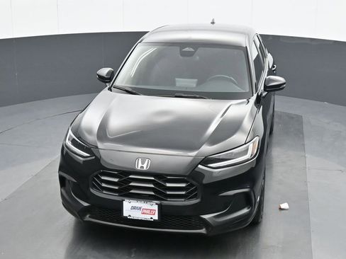 Used 2023 Honda HR-V Sport image 16