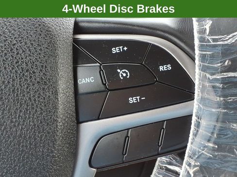 Used 2018 Jeep Grand Cherokee Laredo AWD/4WD image 28