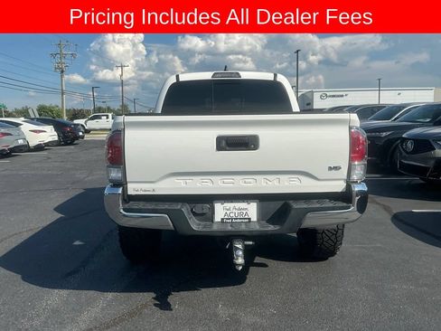 Used 2020 Toyota Tacoma TRD Off-Road AWD/4WD image 4