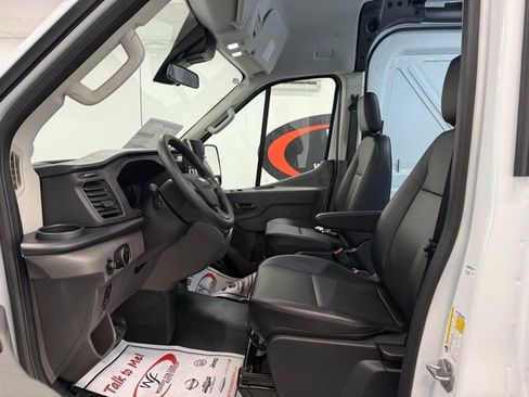 New 2026 Ford Transit 250 148 Medium Roof image 10