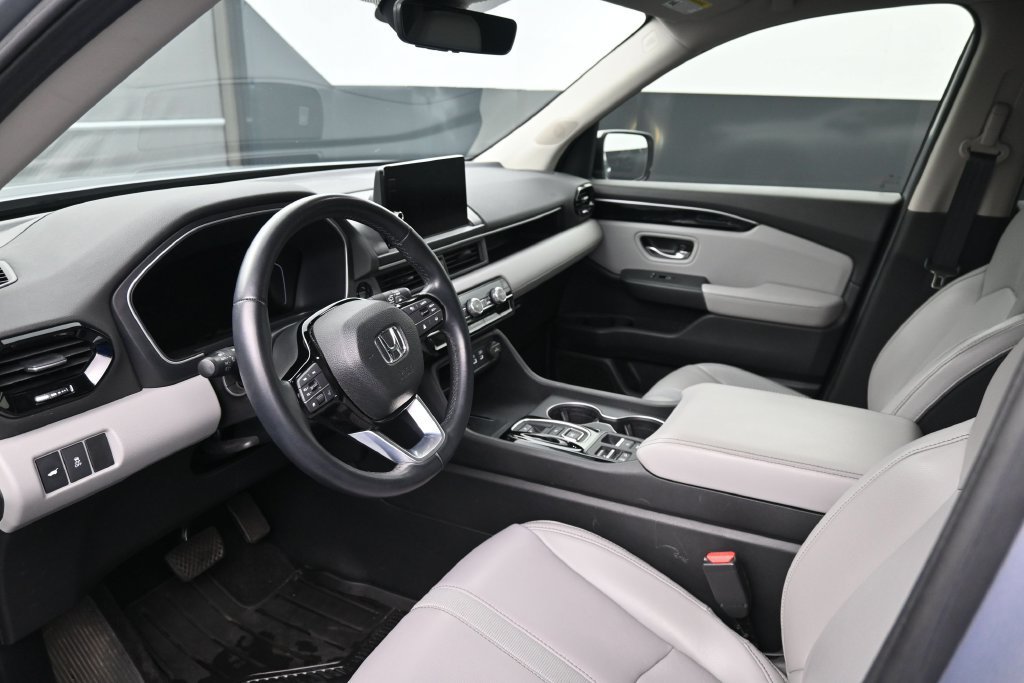 Used 2025 Honda Pilot EX-L image 28