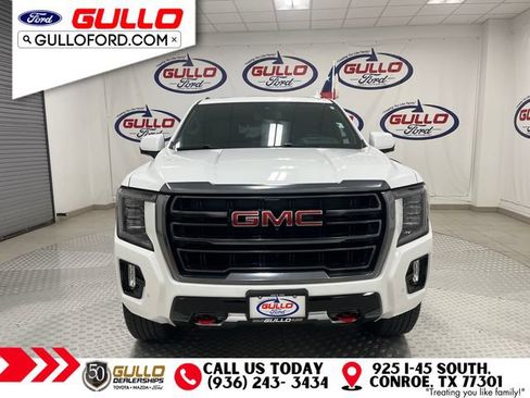 Used 2024 GMC Yukon AT4 w/ AT4 Premium Plus Package AWD/4WD image 2