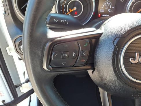 Used 2023 Jeep Gladiator Sport image 21