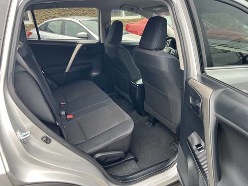 Used 2015 Toyota RAV4 LE image 12
