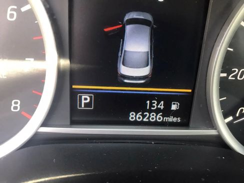 Used 2019 Nissan Sentra SR FWD image 18