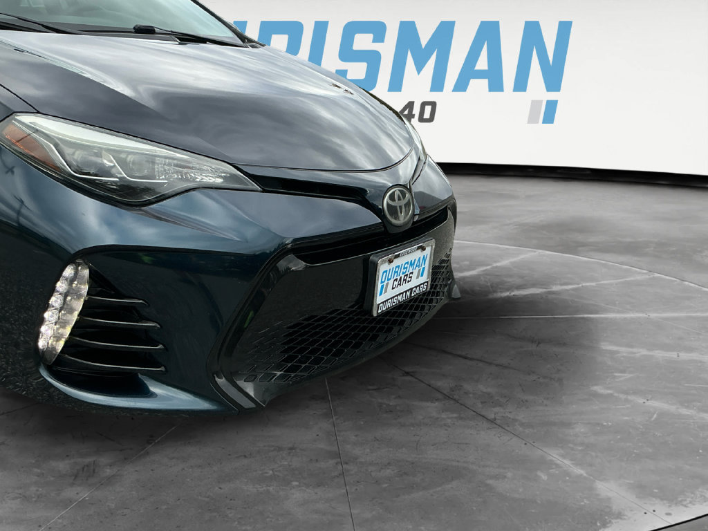 Used 2018 Toyota Corolla SE w/ SE Premium Package FWD image 19