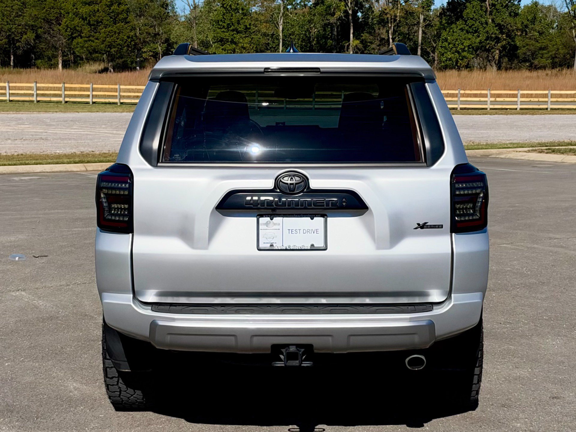 Used 2024 Toyota 4Runner TRD Off-Road Premium w/ Moonroof Package AWD/4WD image 5