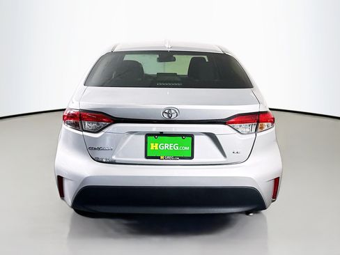 Used 2024 Toyota Corolla LE FWD image 8