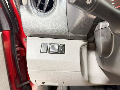 Used 2019 Nissan NV200 SV image 13