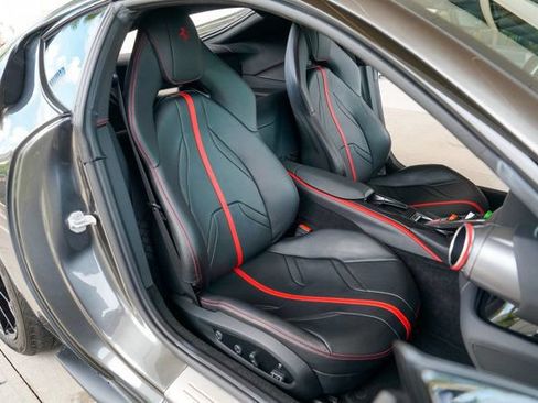 Used 2020 Ferrari 812 Superfast RWD image 80