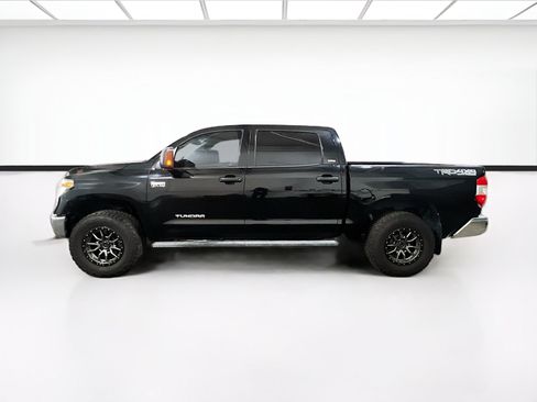Used 2017 Toyota Tundra SR5 w/ TRD Off Road Package AWD/4WD image 21