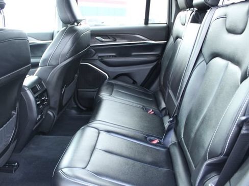 Used 2024 Jeep Grand Cherokee Limited 4xe AWD/4WD image 40