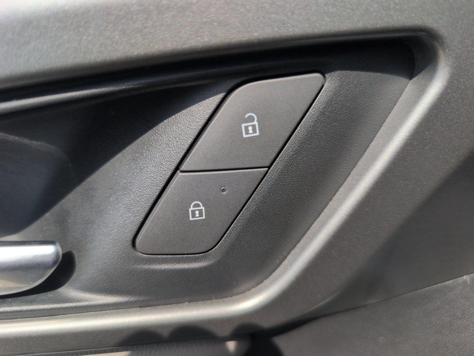 Used 2026 Chevrolet Traverse LT w/ Driver Confidence Package FWD image 19
