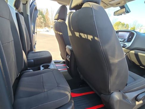 Used 2017 Chevrolet Colorado LT w/ LT Convenience Package image 13