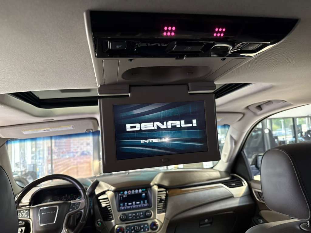 Used 2019 GMC Yukon Denali w/ Open Road Package RWD image 38