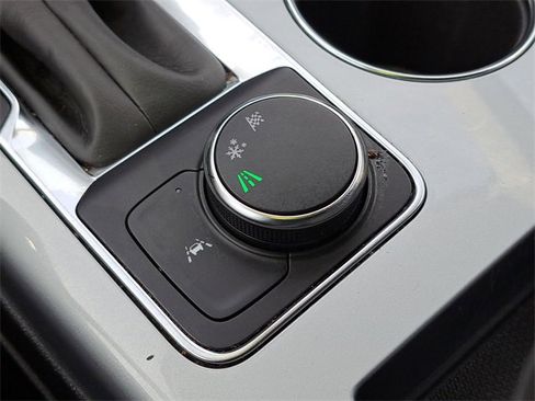 Used 2023 Chevrolet Blazer LT image 18