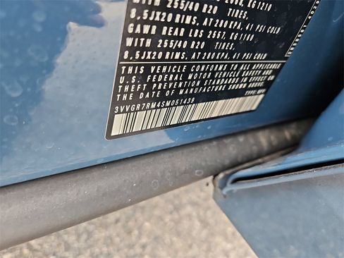 New 2025 Volkswagen Tiguan SE R-Line image 6