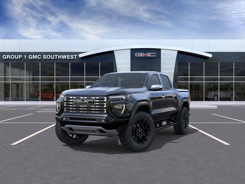 New 2026 GMC Canyon Denali w/ LPO, Denali Black Edition AWD/4WD image 8