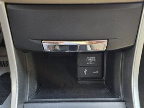 Used 2015 Honda Accord EX-L image 25