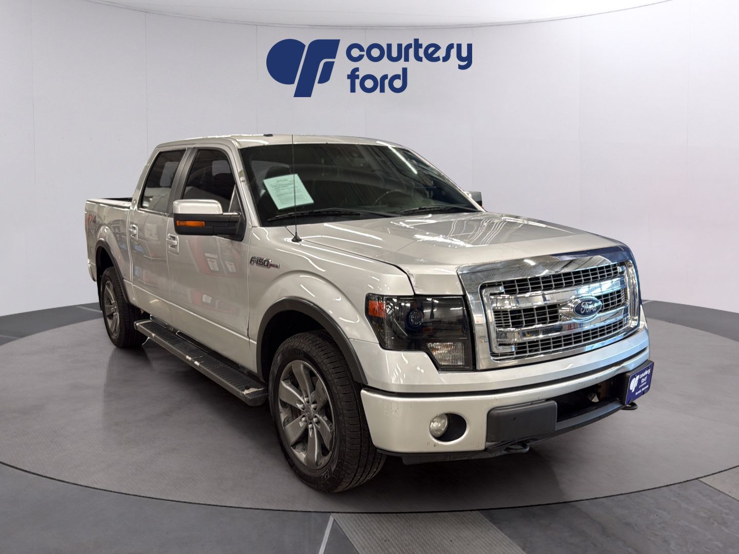 Used 2014 Ford F150 FX4 w/ Equipment Group 402A Luxury AWD/4WD image 1
