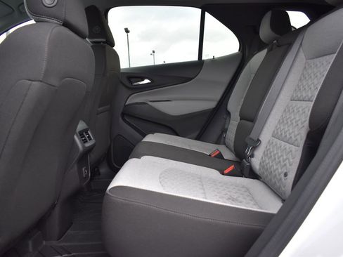 Used 2024 Chevrolet Equinox LT FWD image 13