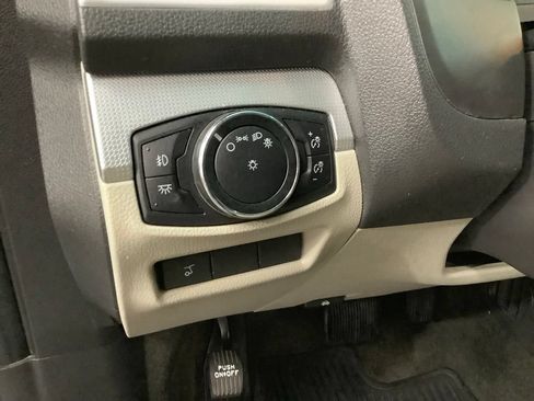 Used 2015 Ford Explorer XLT w/ Equipment Group 202A FWD image 15