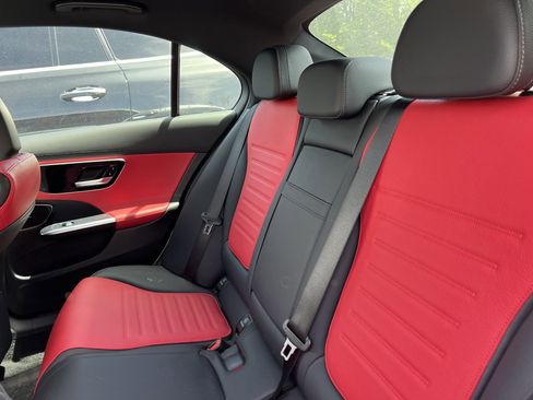 Used 2025 Mercedes-Benz C 43 AMG 4MATIC Sedan image 34