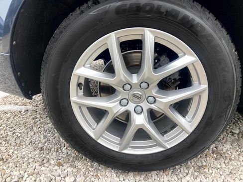 Used 2019 Volvo XC60 T5 Momentum w/ Premium Package image 18