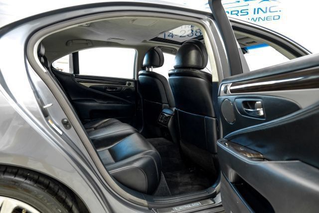 Used 2017 Lexus LS 460 w/ Comfort Package RWD image 48