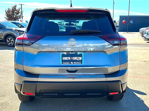 New 2026 Nissan Rogue SV w/ Cold Weather Package image 7