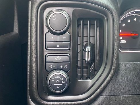 Used 2023 Chevrolet Silverado 2500 Custom w/ Gooseneck/5TH Wheel Package image 26