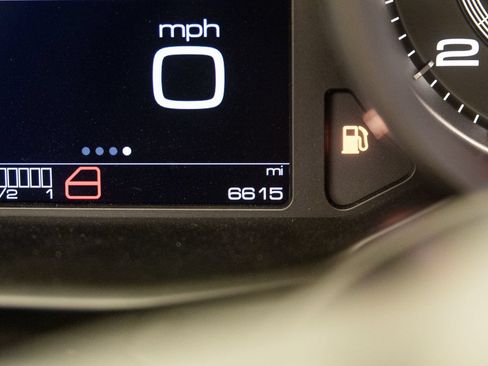 Used 2018 Ferrari 488 Spider RWD image 34