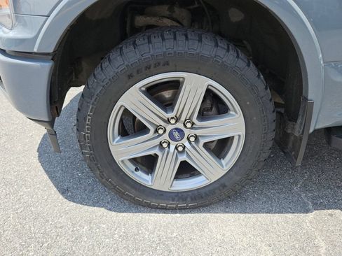 Used 2019 Ford F150 XLT w/ Equipment Group 302A Luxury AWD/4WD image 9