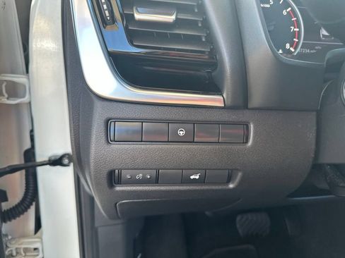 Used 2023 Nissan Rogue SL AWD/4WD image 36