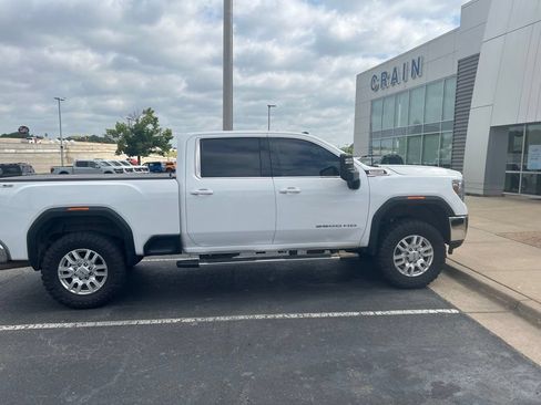 Used 2022 GMC Sierra 3500 SLE w/ SLE Value Package AWD/4WD image 18