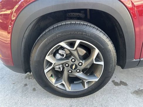 Used 2024 Chevrolet Trax LT image 19