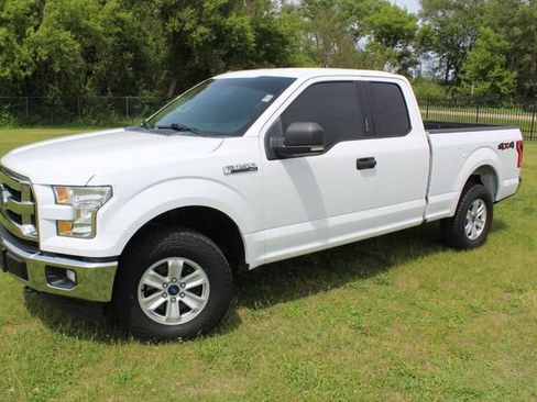 Used 2017 Ford F150 XLT w/ Equipment Group 301A Mid AWD/4WD image 2