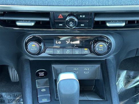 New 2026 Nissan Kicks SV image 13