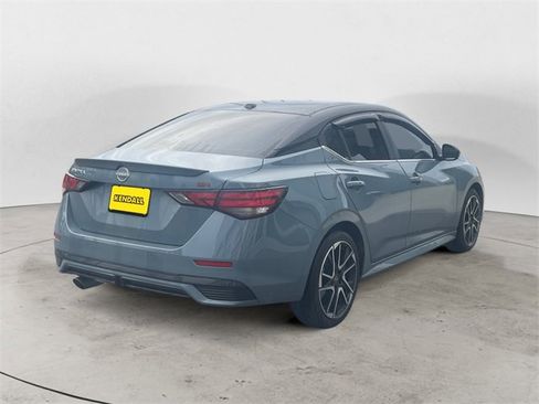 Used 2024 Nissan Sentra SR image 5