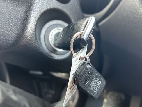 Used 2018 Kia Soul w/ Convenience Package FWD image 32