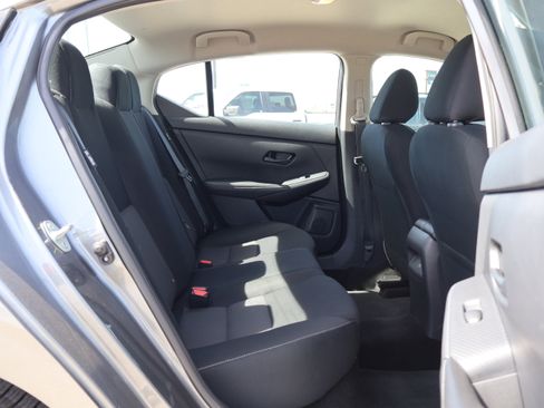 Used 2024 Nissan Sentra SV image 31