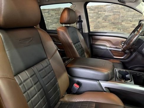 Used 2017 Nissan Titan Platinum Reserve image 29