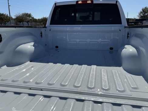 Used 2024 RAM 2500 Laramie image 31