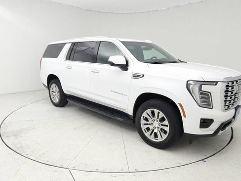 Certified 2025 GMC Yukon XL Denali AWD/4WD image 1