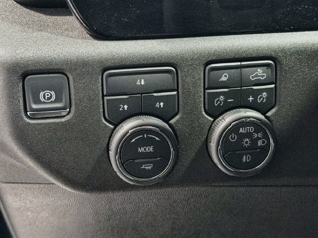 Certified 2025 Chevrolet Silverado 2500 LT w/ All Star Edition AWD/4WD image 10
